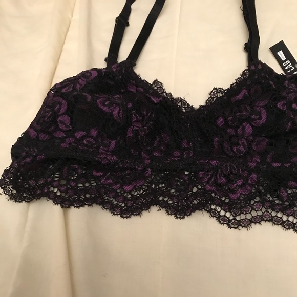Design Lab Lord & Taylor Triangle-Shaped Lace Bralette - Picture 4 of 7